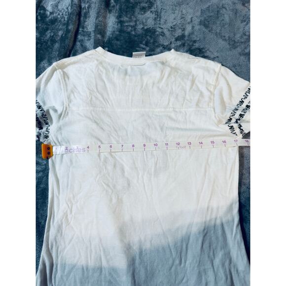 Harry Potter Universal Studios Gryffindor Causal Embroidered Tee Off White XL - Picture 5 of 7